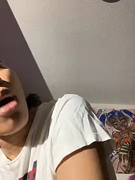 KimiAqua online show from March 2025 12:37:01 AM