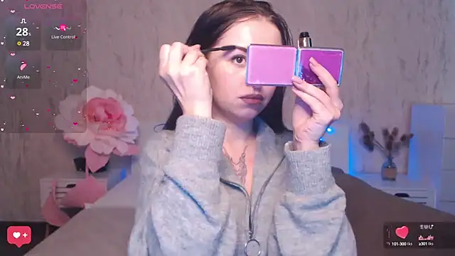 Snapshot of VioletCatt chatting on February 2025 09:42:01 AM VioletCatt online show from February 2025 09:42:01 AM
