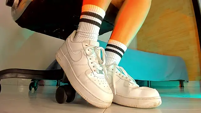 charlotte  grey online show from November 2025 11:49:01 AM