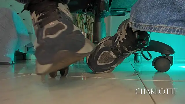 charlotte  grey online show from January 2026 08:21:01 PM