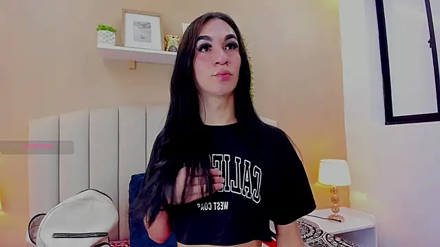 Mia thompson 19 online show from June 2026 08:25:02 PM