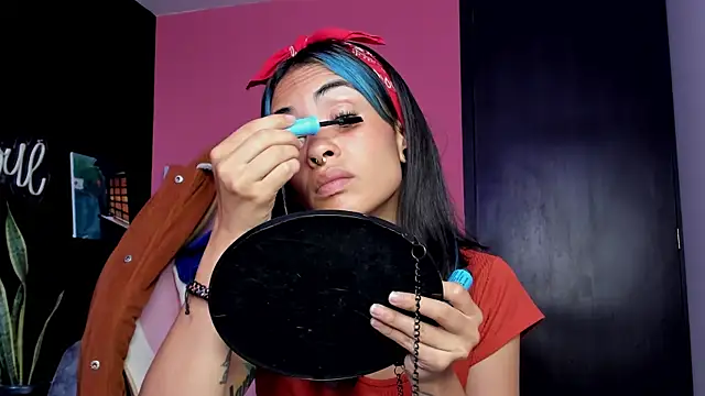 Juanadearco5 online show from October 2025 05:01:01 PM