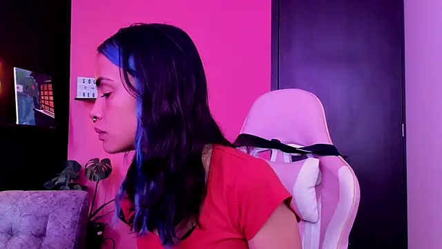 Juanadearco5 online show from October 2025 02:38:01 PM