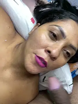 mayemarc online show from September 2025 09:29:02 PM