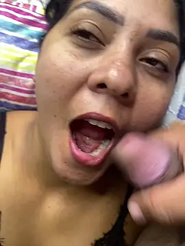 Snapshot of mayemarc chatting on December 2025 09:32:02 PM mayemarc online show from December 2025 09:32:02 PM