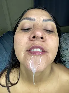 Snapshot of mayemarc chatting on March 2026 02:04:02 AM mayemarc online show from March 2026 02:04:02 AM