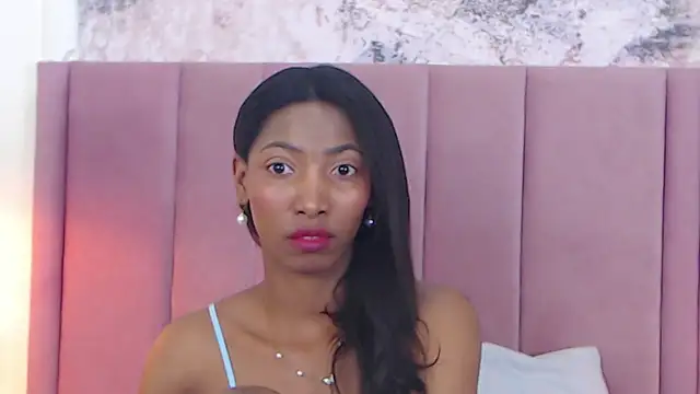 Snapshot of SabrinaDevill chatting on October 2025 01:12:01 PM SabrinaDevill online show from October 2025 01:12:01 PM