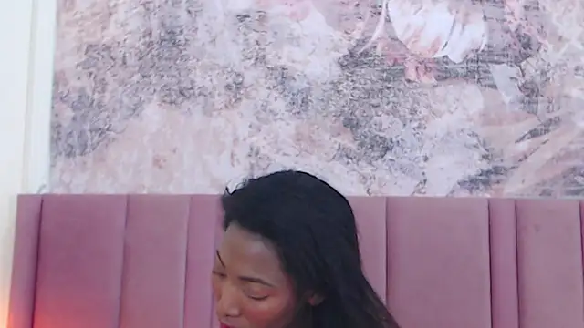 Snapshot of SabrinaDevill chatting on November 2025 01:10:02 PM SabrinaDevill online show from November 2025 01:10:02 PM