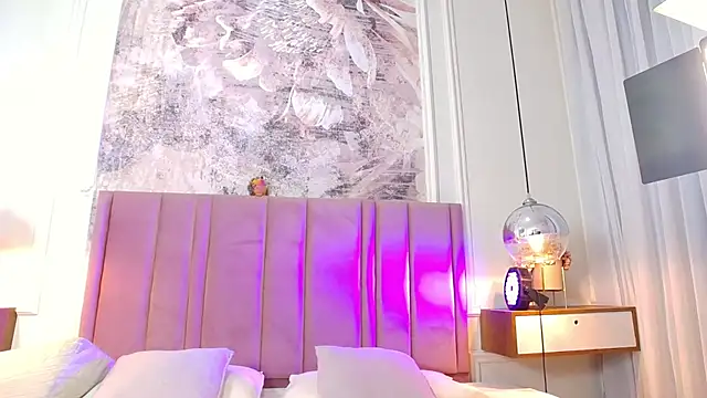 SabrinaDevill online show from June 2026 01:09:02 PM