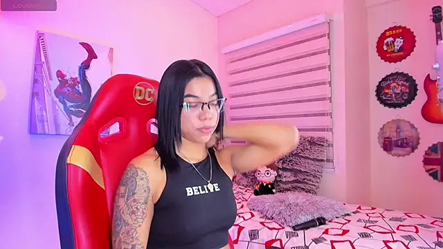 Snapshot of madelyn_rose_ chatting on December 2024 09:28:01 AM madelyn rose online show from December 2024 09:28:01 AM