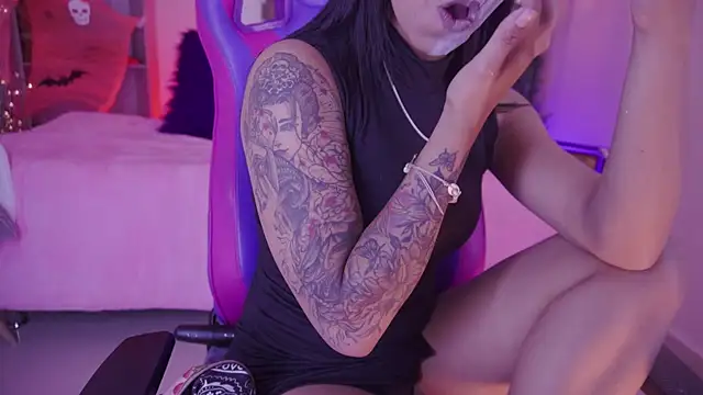 madelyn rose  online show from October 2025 02:56:01 AM