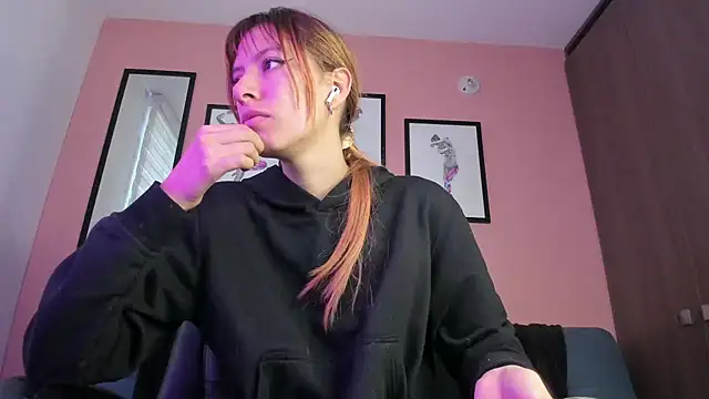 Snapshot of SensualJane2 chatting on December 2024 10:24:02 PM SensualJane2 online show from December 2024 10:24:02 PM
