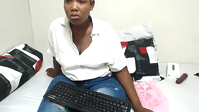 DollyAssZA online show from March 2025 06:07:01 PM
