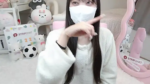 momo room online show from February 2025 10:24:02 AM