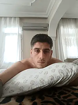 arenn1997 online show from October 2025 12:49:02 PM