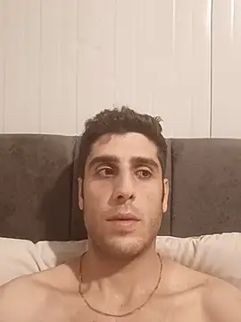 arenn1997 online show from June 2026 10:08:01 PM