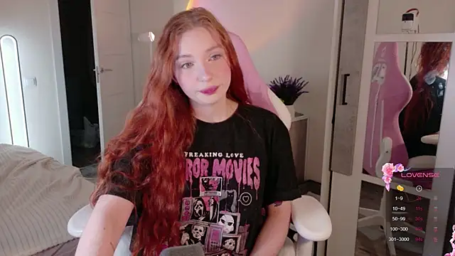 Snapshot of cinnabon_girls chatting on October 2025 07:16:01 PM cinnabon girls online show from October 2025 07:16:01 PM