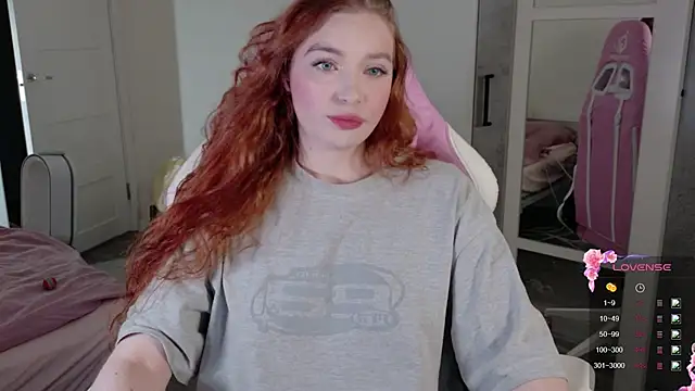 Snapshot of cinnabon_girls chatting on February 2026 03:52:02 PM cinnabon girls online show from February 2026 03:52:02 PM