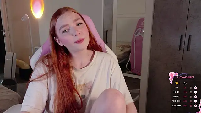 Snapshot of cinnabon_girls chatting on February 2026 08:49:01 PM cinnabon girls online show from February 2026 08:49:01 PM