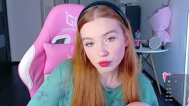 Snapshot of cinnabon_girls chatting on March 2026 03:29:01 PM cinnabon girls online show from March 2026 03:29:01 PM