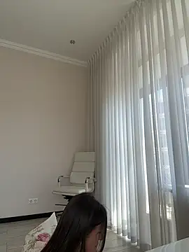 Hott Lolla online show from March 2025 09:29:01 AM