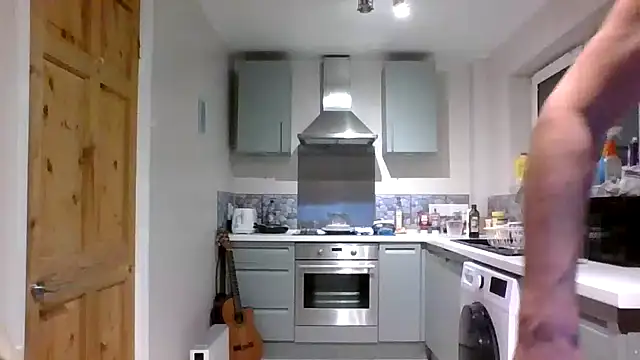 jimmybenido online show from November 2025 05:35:01 PM