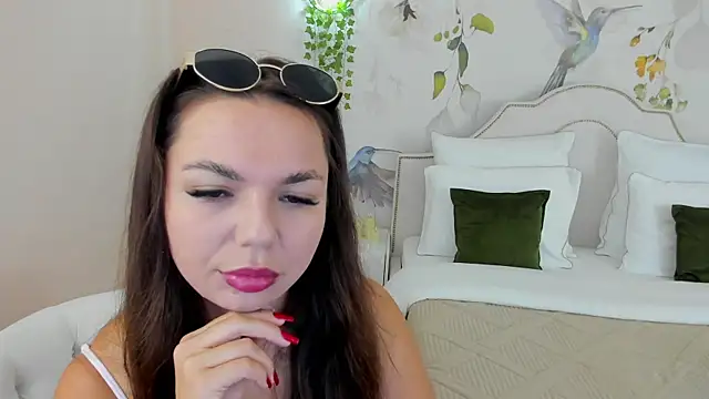 Snapshot of CamillaLarson chatting on August 2026 03:08:02 AM CamillaLarson online show from August 2026 03:08:02 AM