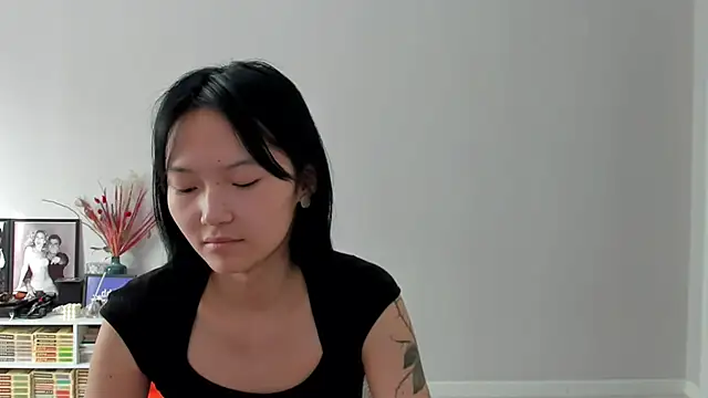 Snapshot of ailey_chao chatting on March 2026 03:33:01 AM ailey chao online show from March 2026 03:33:01 AM