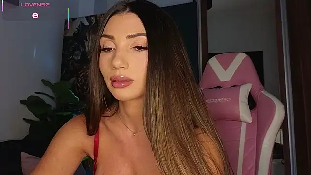ReyaSophia online show from August 2026 08:29:01 PM