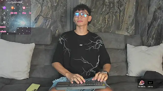 Daviid laidd online show from December 2025 11:34:02 PM