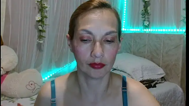 italagomez  online show from February 2025 11:32:01 PM