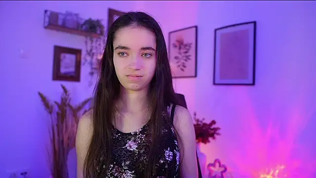 Gia Paige18 online show from November 2025 09:22:02 AM