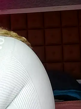 ELLA KELLY online show from October 2025 11:54:02 AM