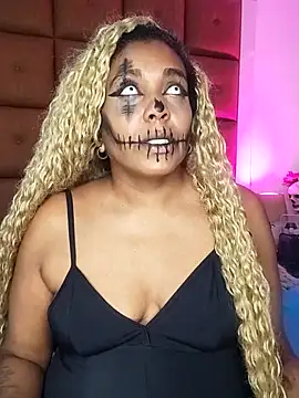 ELLA KELLY online show from October 2025 12:39:02 PM