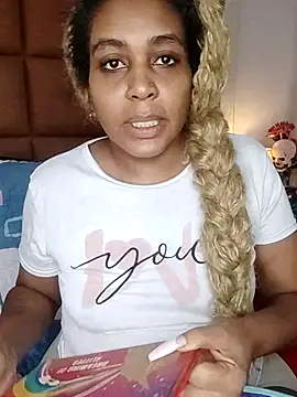 ELLA KELLY online show from November 2025 12:41:02 PM