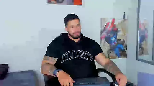 Snapshot of Cristian_Walker chatting on January 2025 01:22:01 PM Cristian Walker online show from January 2025 01:22:01 PM