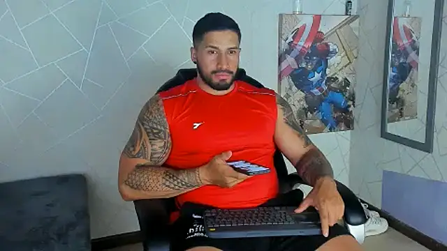Snapshot of Cristian_Walker chatting on January 2025 02:45:02 AM Cristian Walker online show from January 2025 02:45:02 AM