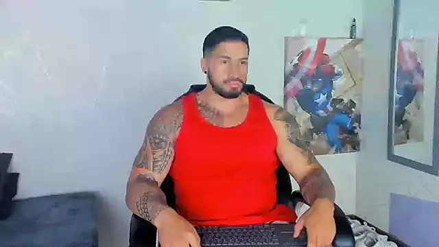 Snapshot of Cristian_Walker chatting on January 2025 12:11:02 PM Cristian Walker online show from January 2025 12:11:02 PM
