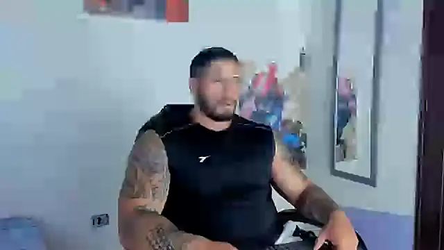 Snapshot of Cristian_Walker chatting on February 2025 08:45:02 PM Cristian Walker online show from February 2025 08:45:02 PM