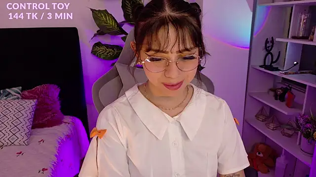 Snapshot of melany_naa chatting on March 2026 10:25:01 PM melany naa online show from March 2026 10:25:01 PM