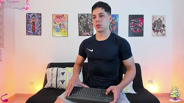 jonathanjoestar  online show from December 2025 09:55:01 PM