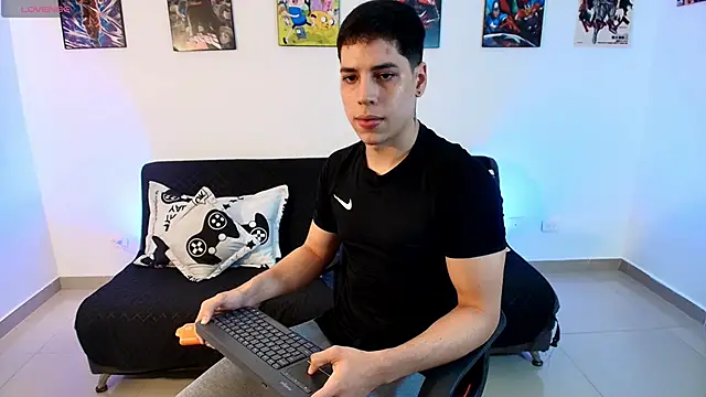 jonathanjoestar  online show from April 2026 09:30:02 PM