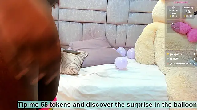 amina west online show from November 2025 10:50:02 AM