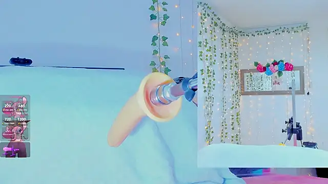 Tiffanny Love  online show from October 2025 09:15:01 AM