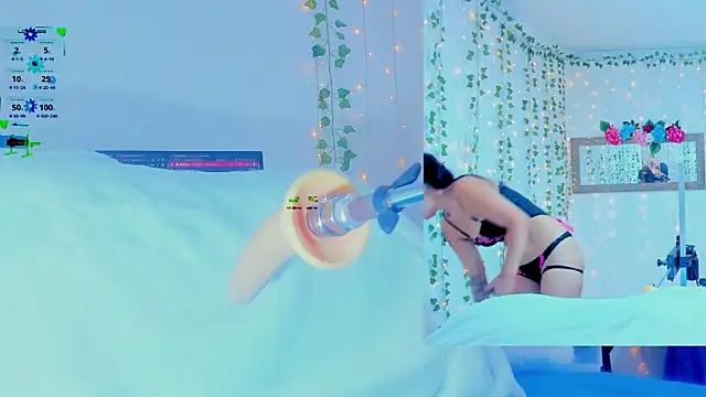 Tiffanny Love  online show from October 2025 09:20:01 AM