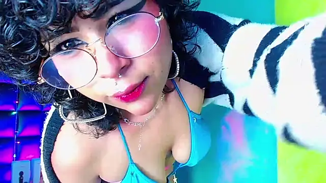 kuromi69 online show from January 2025 05:11:01 AM