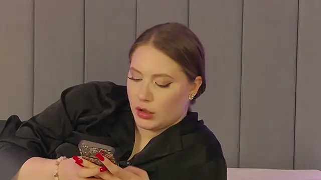 Snapshot of ChloeMarsch chatting on February 2025 10:37:02 AM ChloeMarsch online show from February 2025 10:37:02 AM