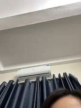 Snapshot of Louis_Baby chatting on February 2025 02:54:01 PM Louis Baby online show from February 2025 02:54:01 PM