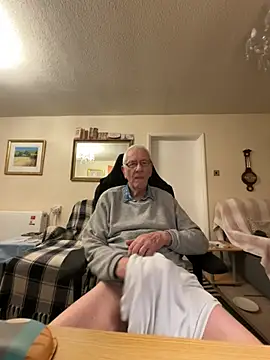 cutaboverest online show from January 2026 10:52:01 PM