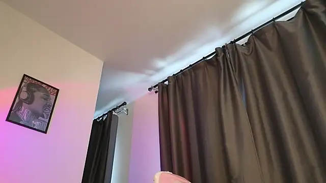  eva queen online show from June 2026 12:20:02 PM